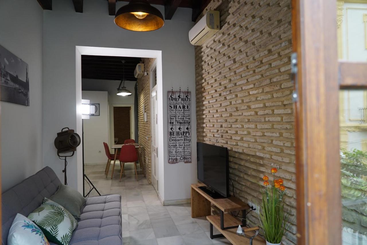 Balcon Giralda Center & Sweet Apartment Sevilla Bagian luar foto