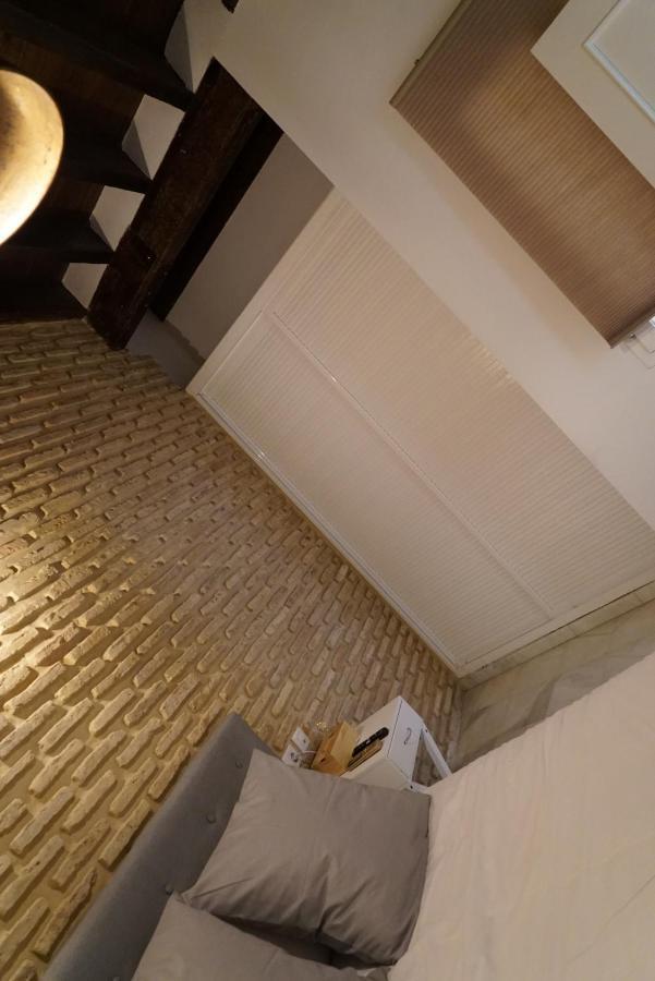 Balcon Giralda Center & Sweet Apartment Sevilla Bagian luar foto